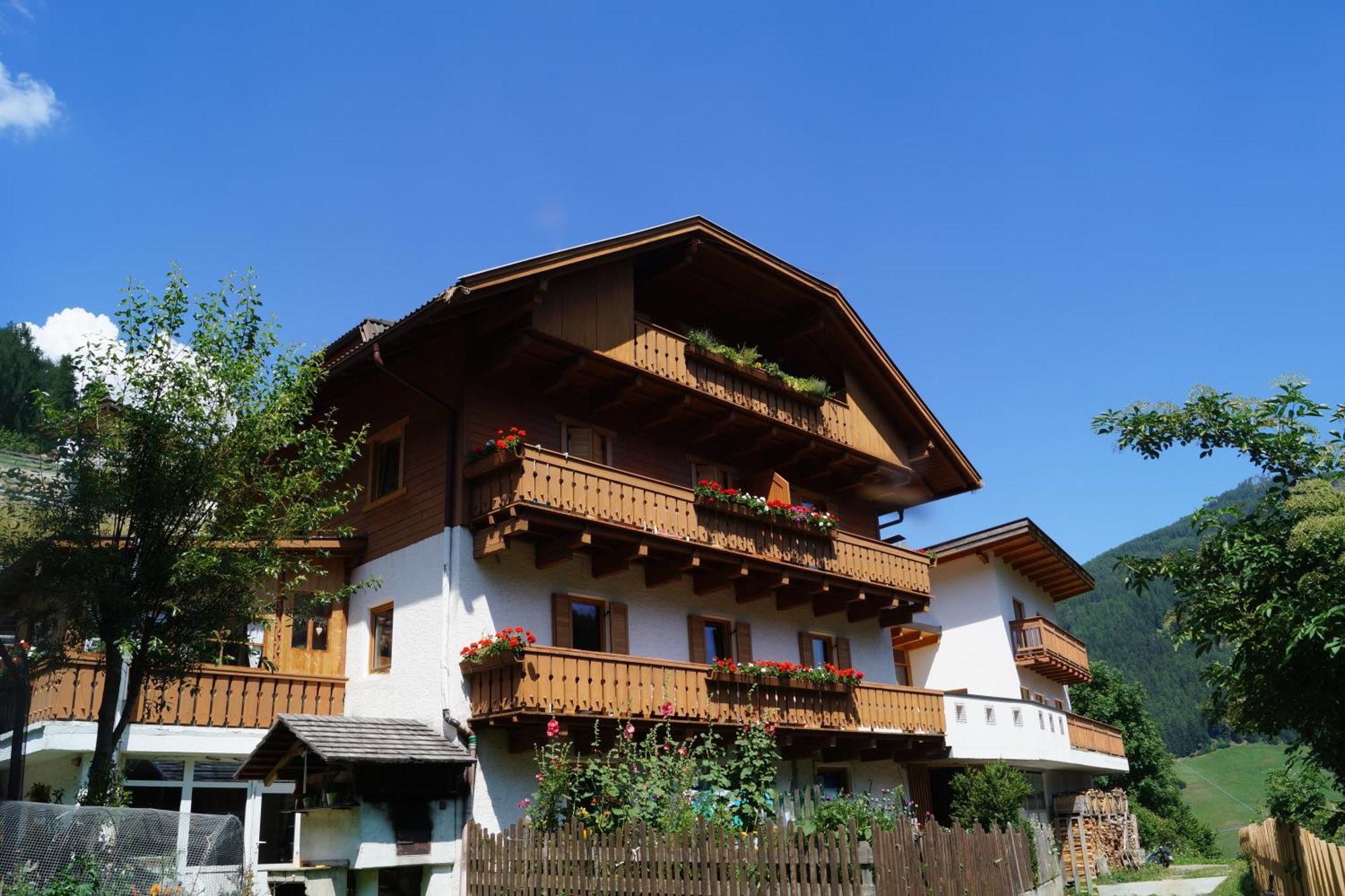Thalerhof Apartamento San Lorenzo di Sebato Exterior foto